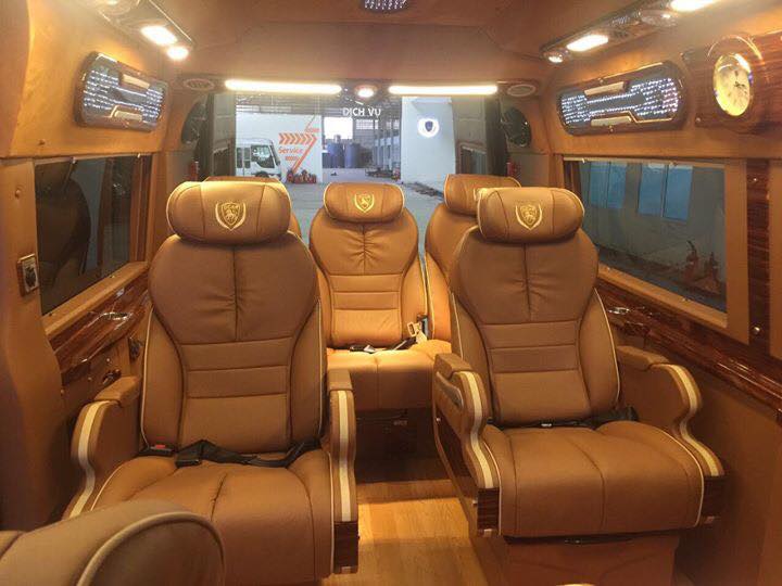 Thuê xe limousine đi sân golf Phoenix Golf Resort Hòa Bình