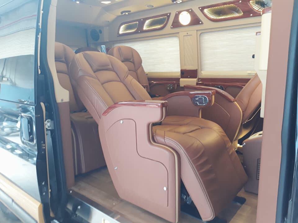 Thuê xe limousine Hà nội đi lễ Đền Đông Cuông,Yên Bái