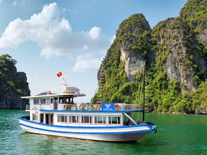 Cho thuê tàu du lịch tham quan Vịnh Lan Hạ, Cát Bà